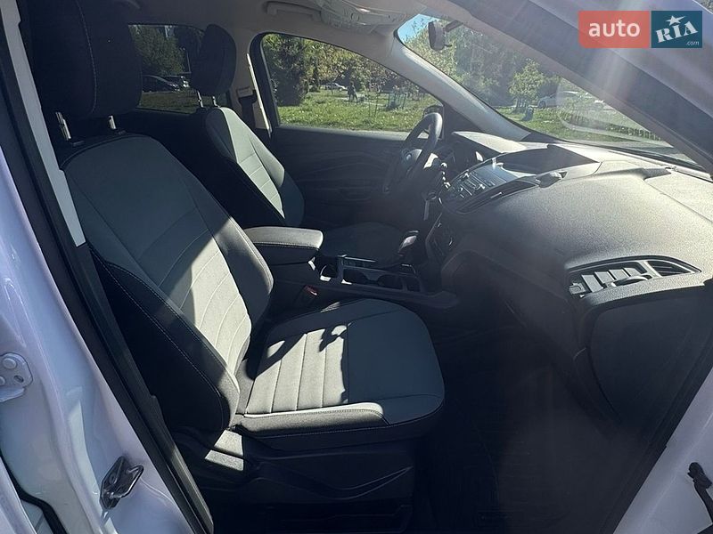 Позашляховик / Кросовер Ford Escape 2019 в Львові