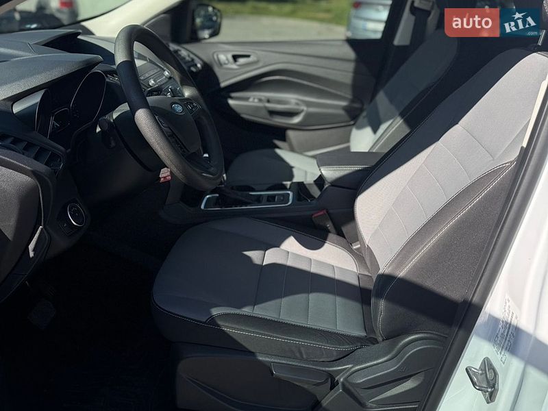 Позашляховик / Кросовер Ford Escape 2019 в Львові