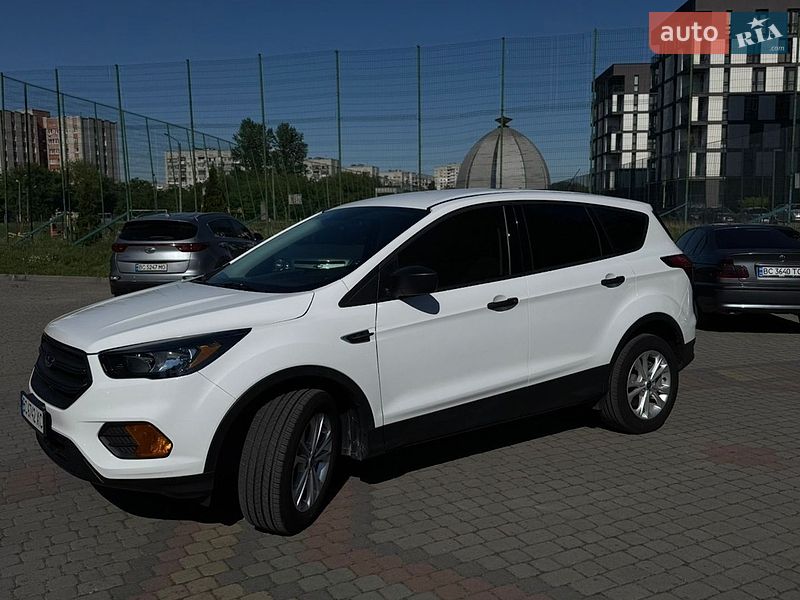 Позашляховик / Кросовер Ford Escape 2019 в Львові