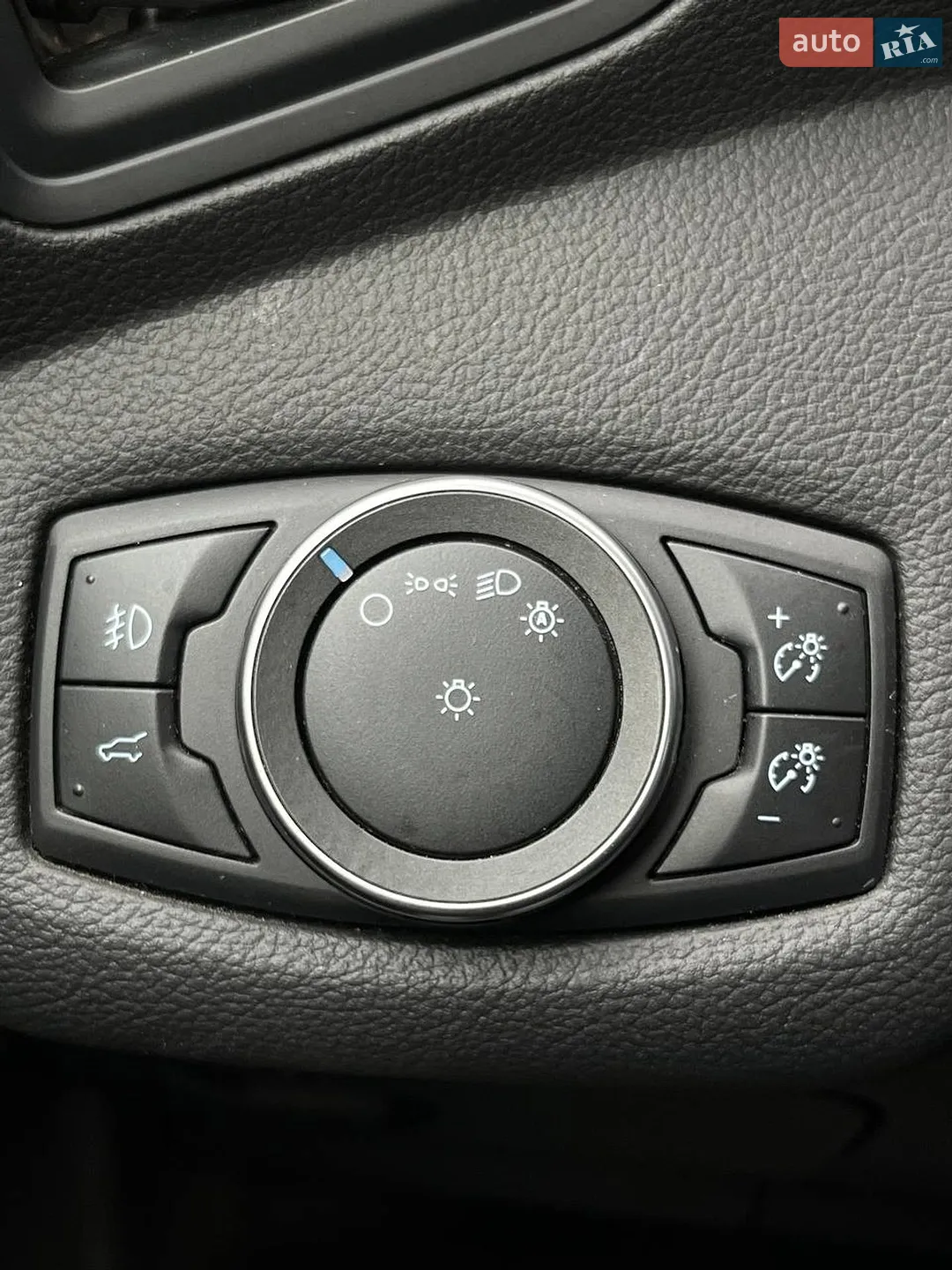 2017 Ford Escape - мініатюра 18