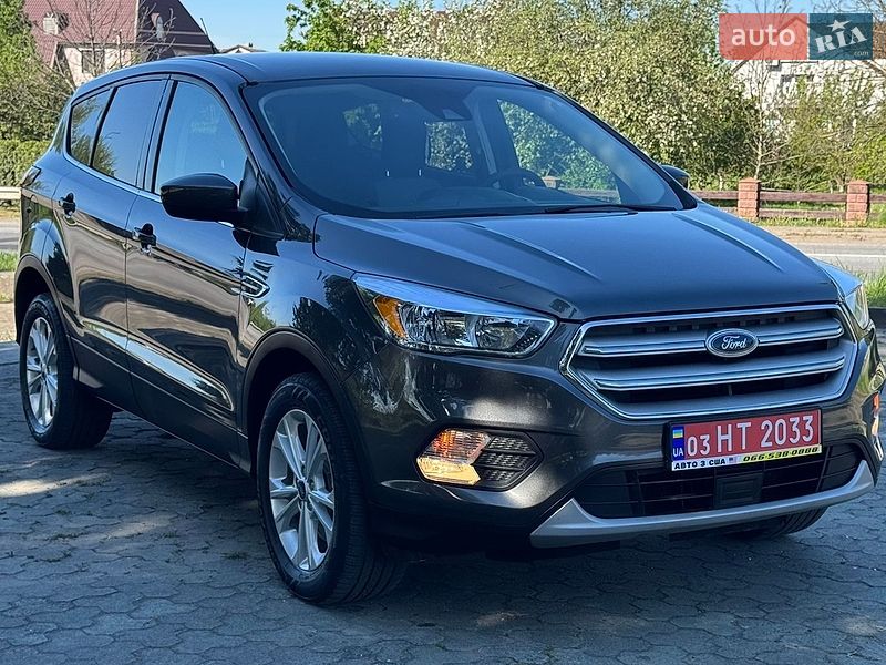 Позашляховик / Кросовер Ford Escape 2019 в Дубні