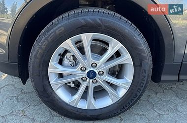 Позашляховик / Кросовер Ford Escape 2019 в Дубні