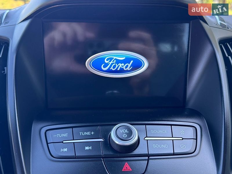 Позашляховик / Кросовер Ford Escape 2019 в Дубні