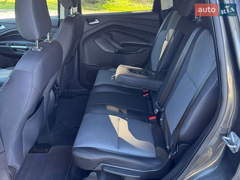 Позашляховик / Кросовер Ford Escape 2019 в Дубні