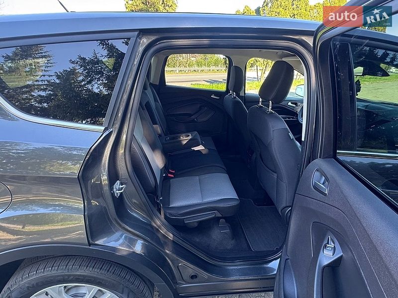 Позашляховик / Кросовер Ford Escape 2019 в Дубні