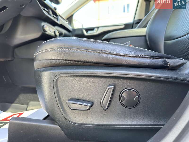 Внедорожник / Кроссовер Ford Escape 2019 в Запорожье фото 32 Внедорожник / Кроссовер Ford Escape 2019 в Запорожье