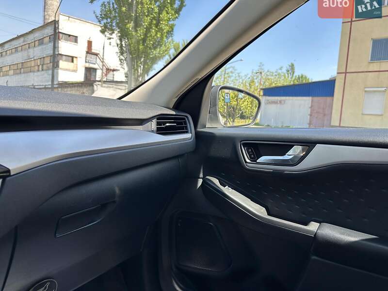 Внедорожник / Кроссовер Ford Escape 2019 в Запорожье фото 40 Внедорожник / Кроссовер Ford Escape 2019 в Запорожье