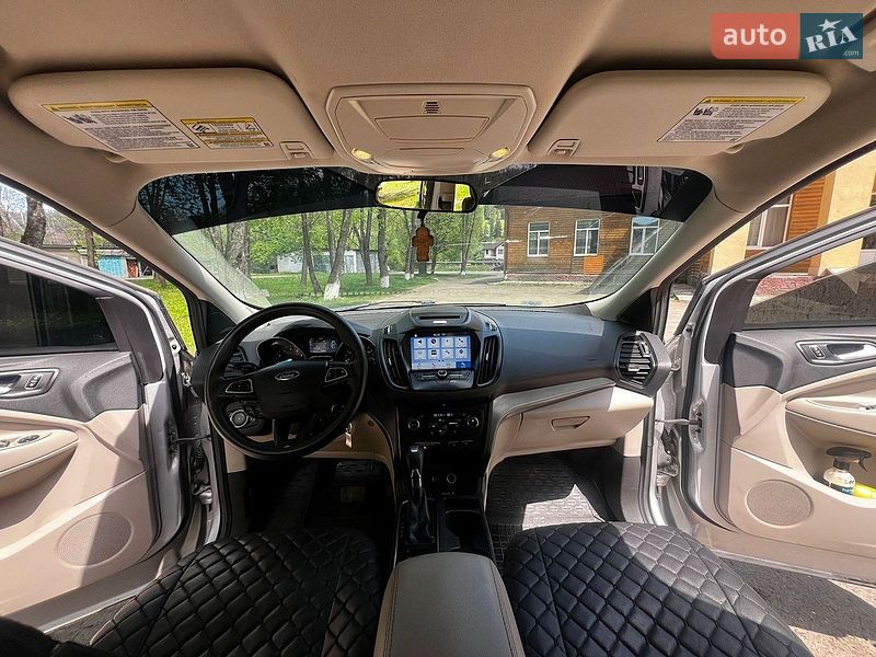 Позашляховик / Кросовер Ford Escape 2016 в Путилі
