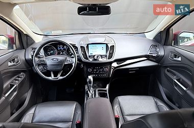 Внедорожник / Кроссовер Ford Escape 2019 в Львове