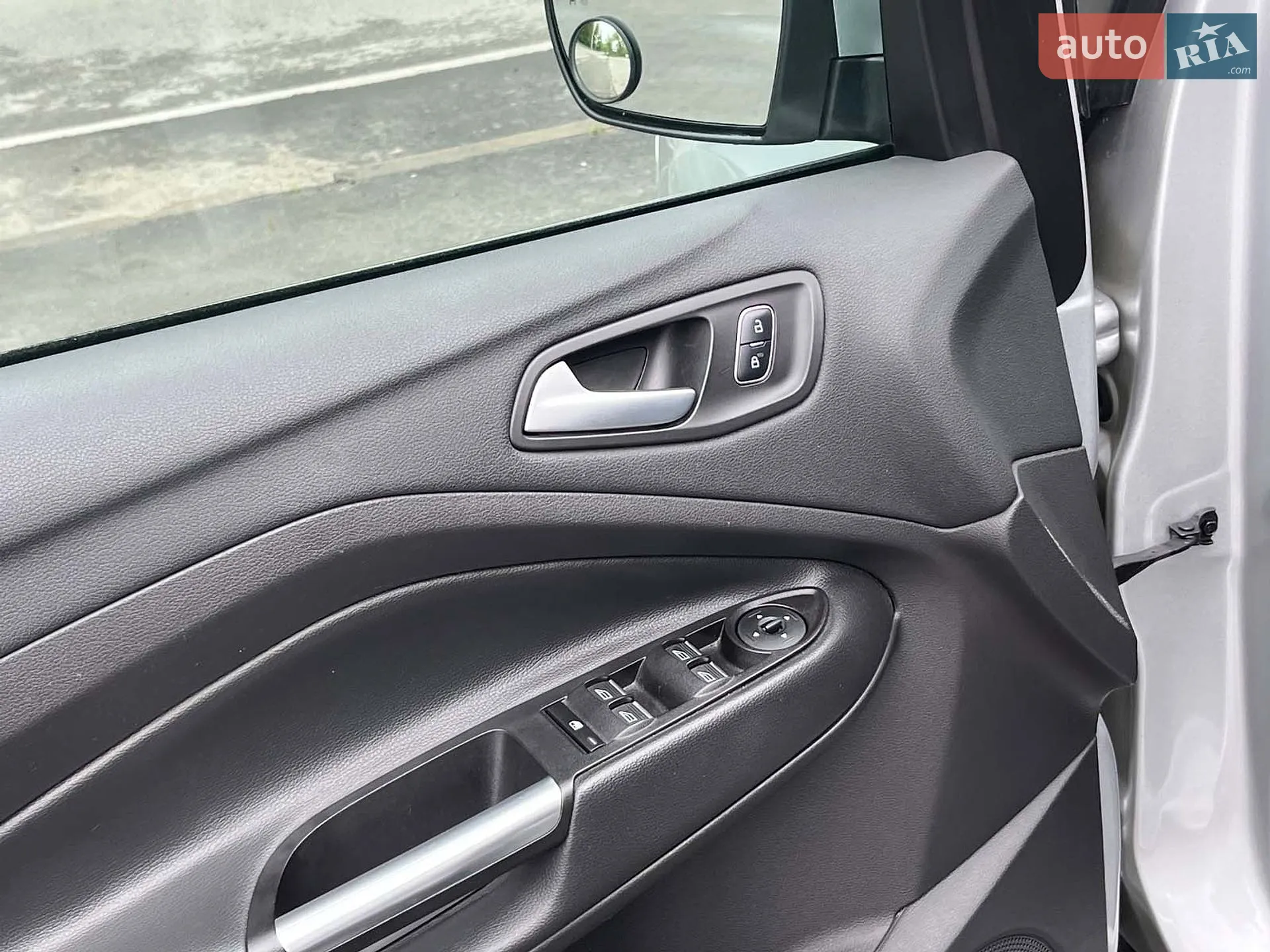 2017 Ford Escape - мініатюра 18