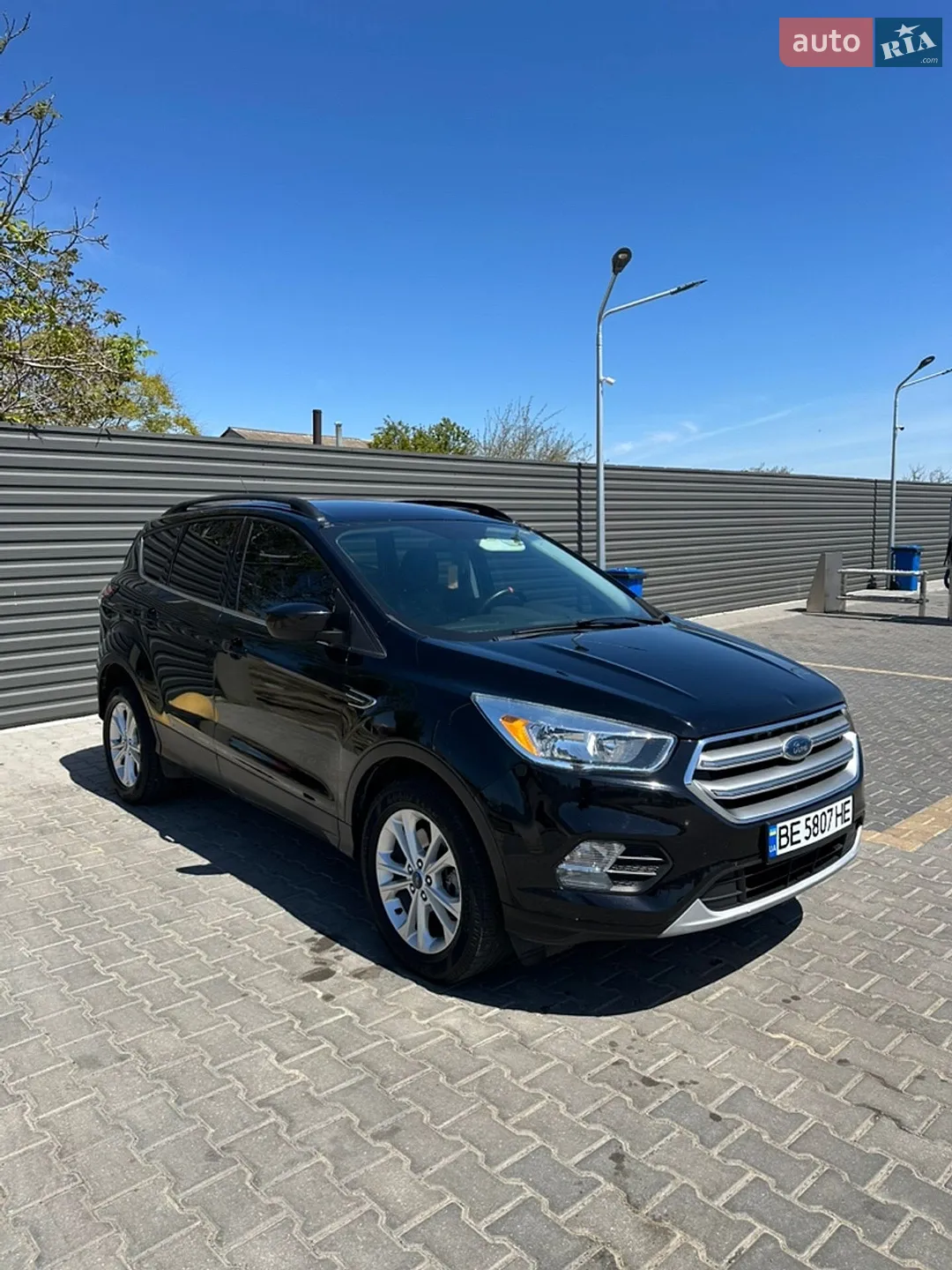 2017 Ford Escape - фото 1