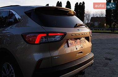 Внедорожник / Кроссовер Ford Escape 2021 в Дубно