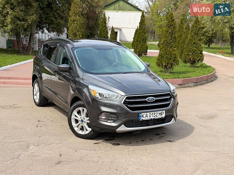 Внедорожник / Кроссовер Ford Escape 2016 в Киеве