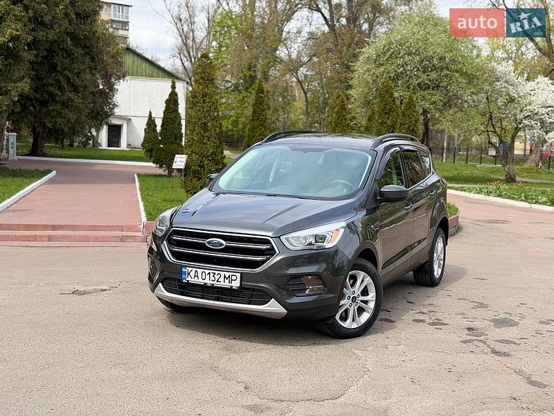 Внедорожник / Кроссовер Ford Escape 2016 в Киеве