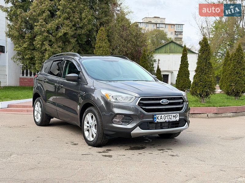 Внедорожник / Кроссовер Ford Escape 2016 в Киеве