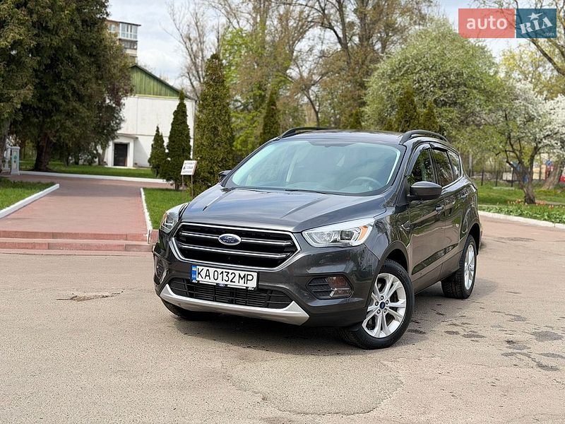 Внедорожник / Кроссовер Ford Escape 2016 в Киеве