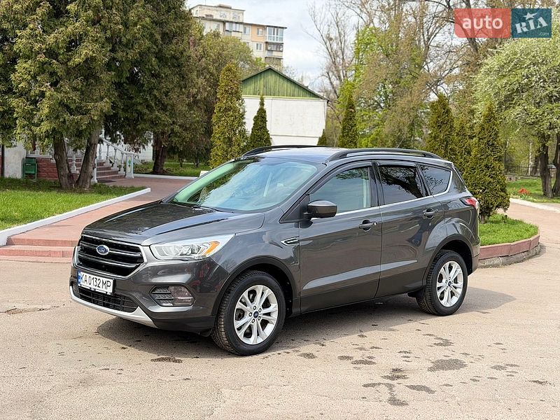 Внедорожник / Кроссовер Ford Escape 2016 в Киеве