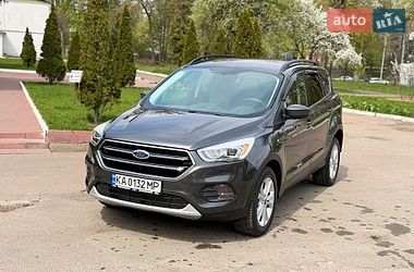 Внедорожник / Кроссовер Ford Escape 2016 в Киеве