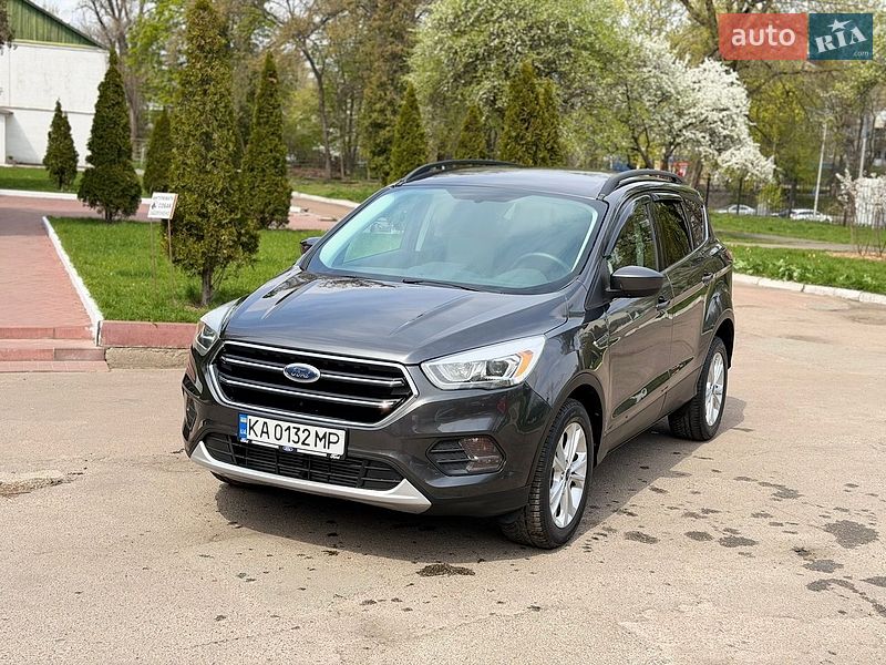 Внедорожник / Кроссовер Ford Escape 2016 в Киеве