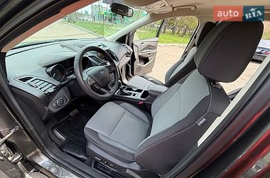 Внедорожник / Кроссовер Ford Escape 2016 в Киеве