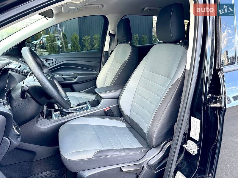 Внедорожник / Кроссовер Ford Escape 2018 в Киеве
