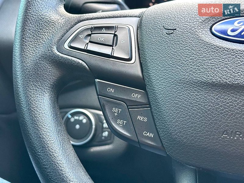 Внедорожник / Кроссовер Ford Escape 2018 в Киеве