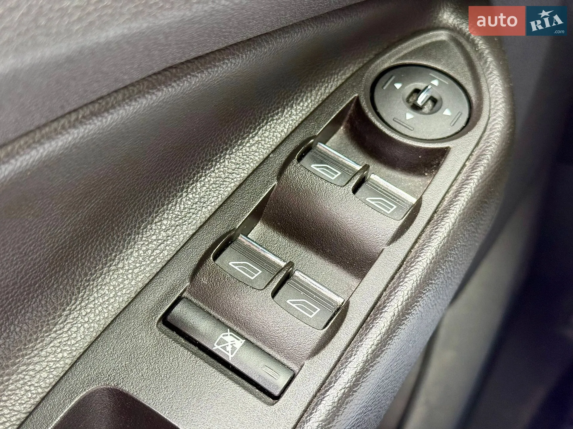 2013 Ford Escape - мініатюра 17