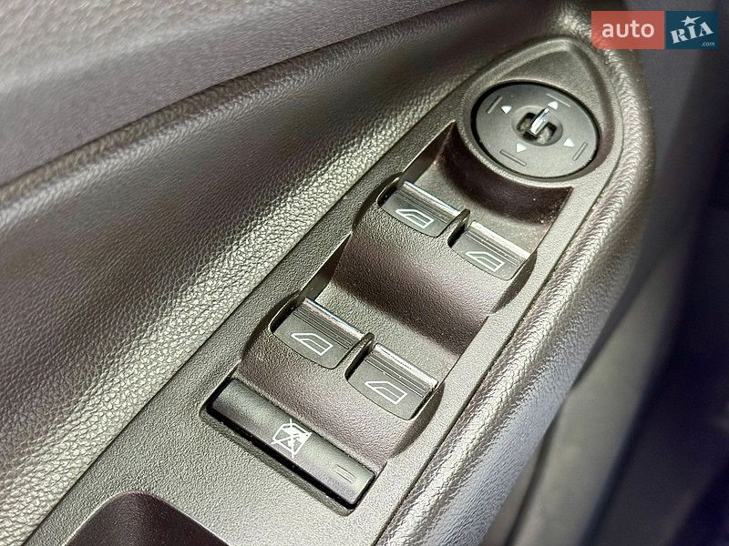 Позашляховик / Кросовер Ford Escape 2013 в Харкові