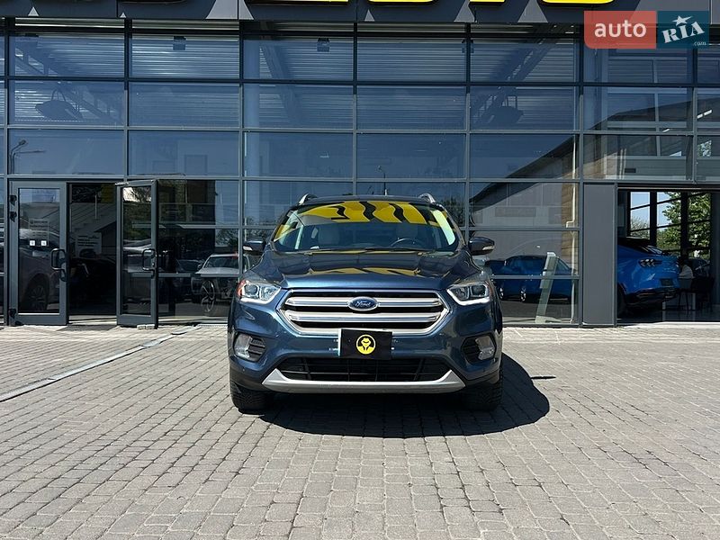 Внедорожник / Кроссовер Ford Escape 2018 в Ивано-Франковске