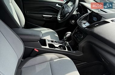 Внедорожник / Кроссовер Ford Escape 2018 в Полтаве