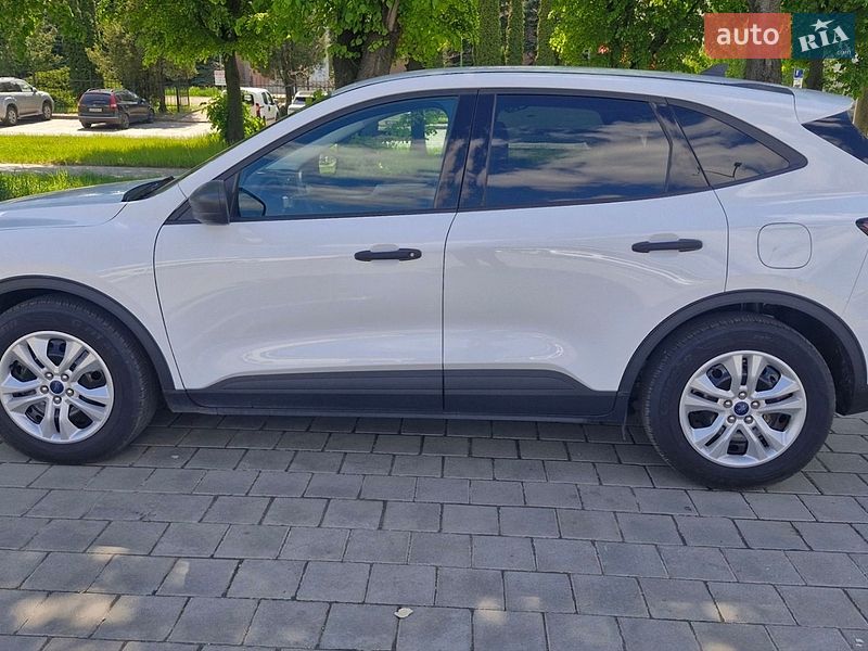 Внедорожник / Кроссовер Ford Escape 2022 в Черкассах