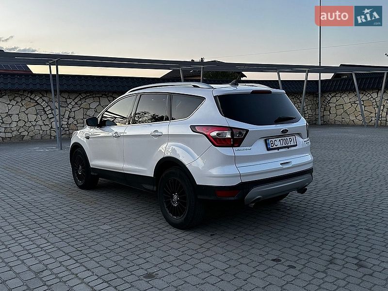 Позашляховик / Кросовер Ford Escape 2018 в Львові