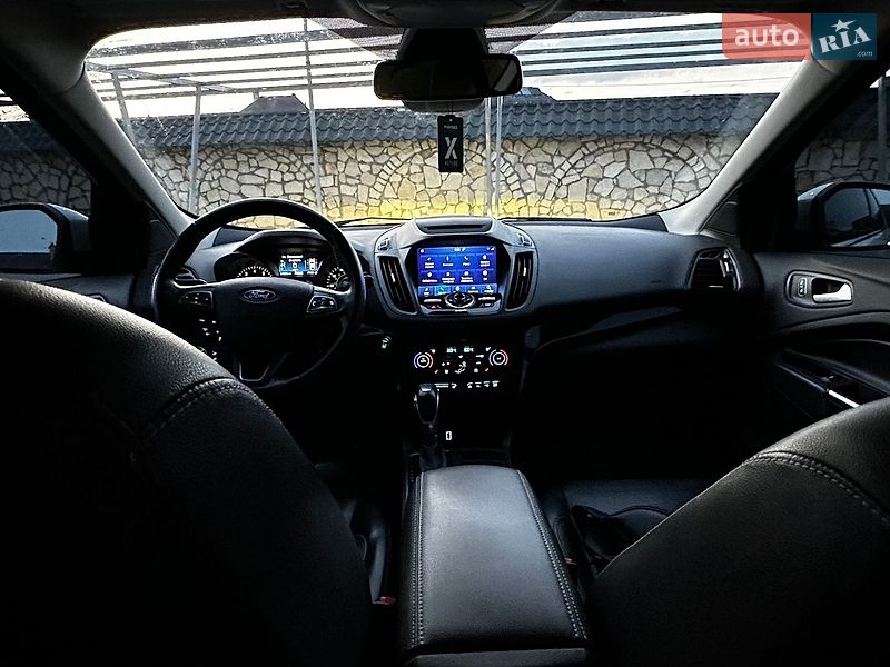 Позашляховик / Кросовер Ford Escape 2018 в Львові