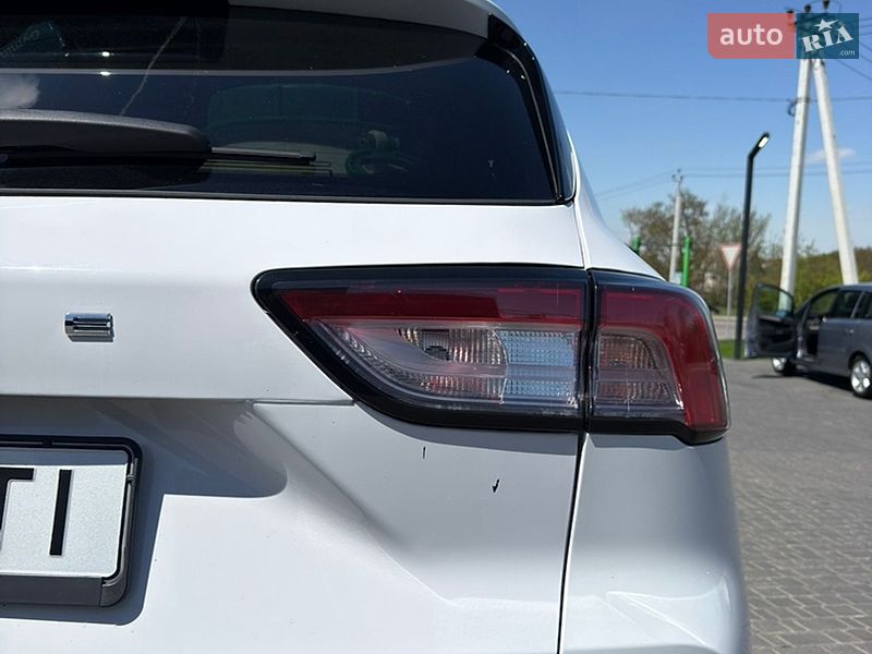 Позашляховик / Кросовер Ford Escape 2022 в Києві