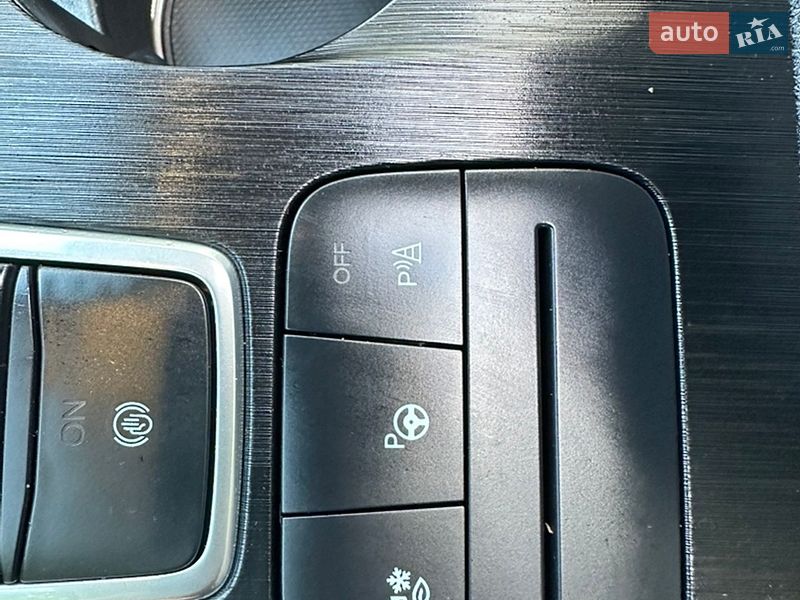 Внедорожник / Кроссовер Ford Escape 2020 в Запорожье