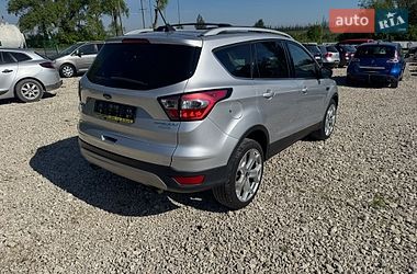 Внедорожник / Кроссовер Ford Escape 2018 в Городке