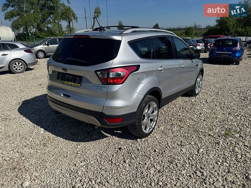 Внедорожник / Кроссовер Ford Escape 2018 в Городке