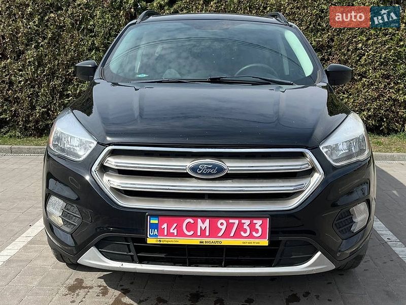 Внедорожник / Кроссовер Ford Escape 2018 в Львове