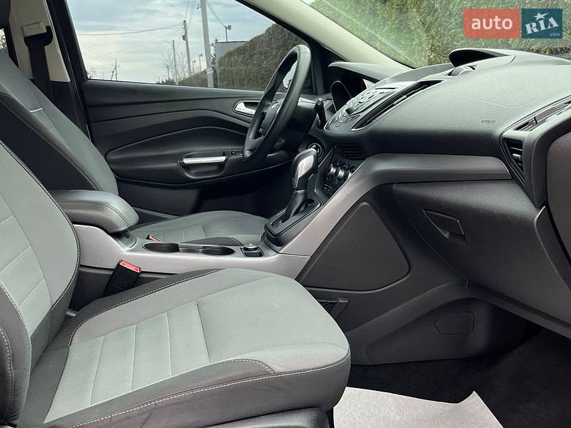 Внедорожник / Кроссовер Ford Escape 2015 в Львове