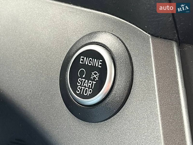 Внедорожник / Кроссовер Ford Escape 2019 в Львове