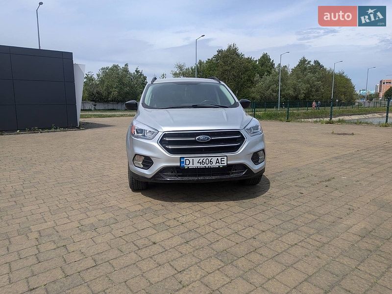 Внедорожник / Кроссовер Ford Escape 2018 в Львове