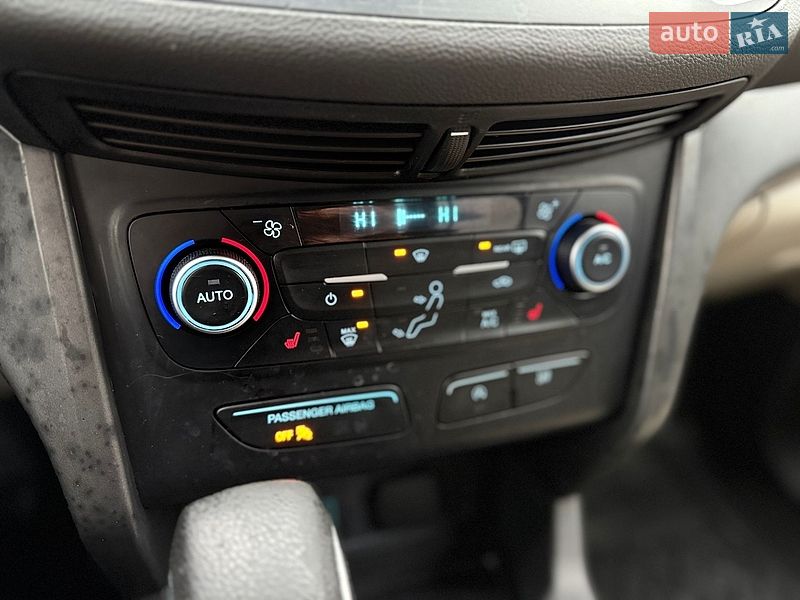 Позашляховик / Кросовер Ford Escape 2018 в Львові