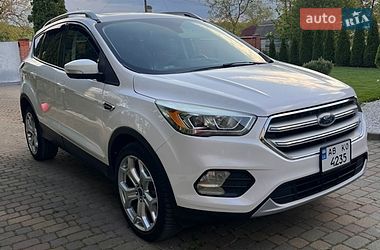 Внедорожник / Кроссовер Ford Escape 2017 в Виннице