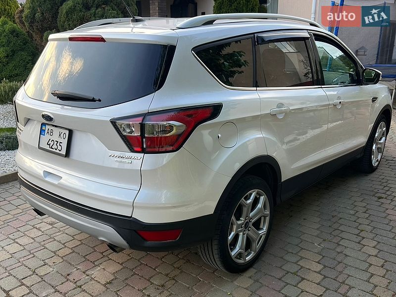 Внедорожник / Кроссовер Ford Escape 2017 в Виннице