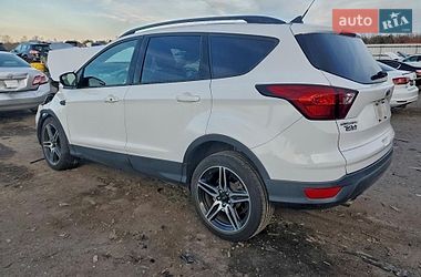 Внедорожник / Кроссовер Ford Escape 2019 в Львове