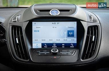 Внедорожник / Кроссовер Ford Escape 2018 в Хмельницком