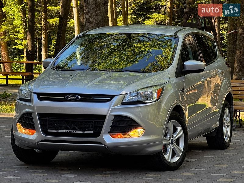 Позашляховик / Кросовер Ford Escape 2015 в Дрогобичі