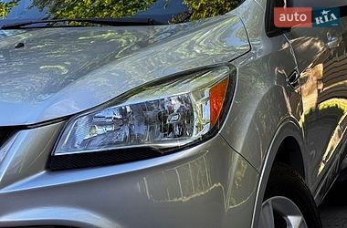 Позашляховик / Кросовер Ford Escape 2015 в Дрогобичі