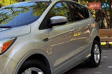 Позашляховик / Кросовер Ford Escape 2015 в Дрогобичі