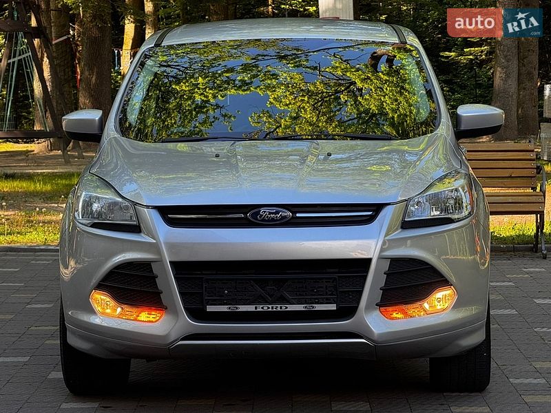 Позашляховик / Кросовер Ford Escape 2015 в Дрогобичі